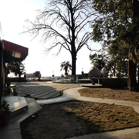 Bliss & Company By Hnh Hotel Mussoorie Bagian luar foto