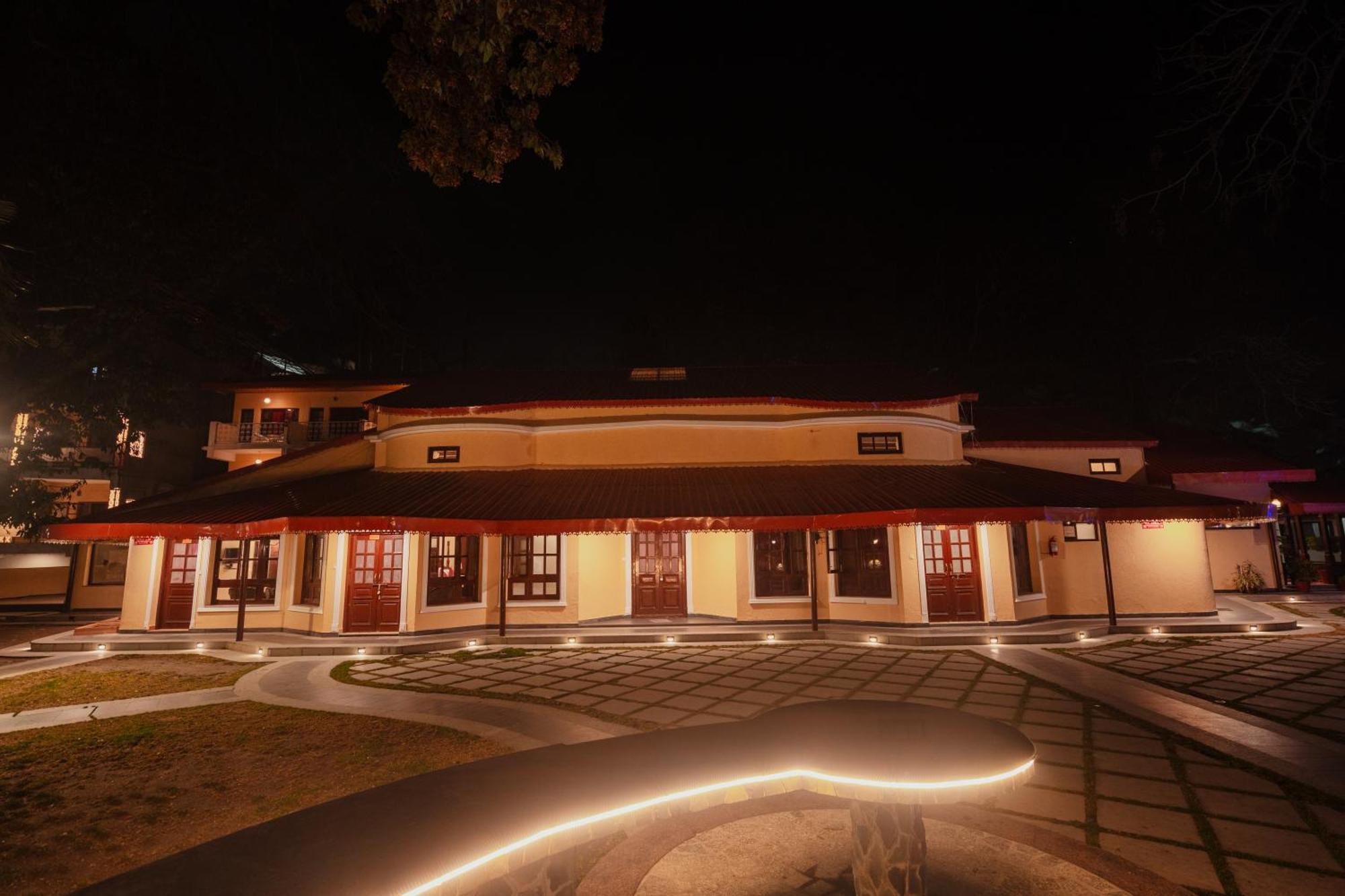 Bliss & Company By Hnh Hotel Mussoorie Bagian luar foto